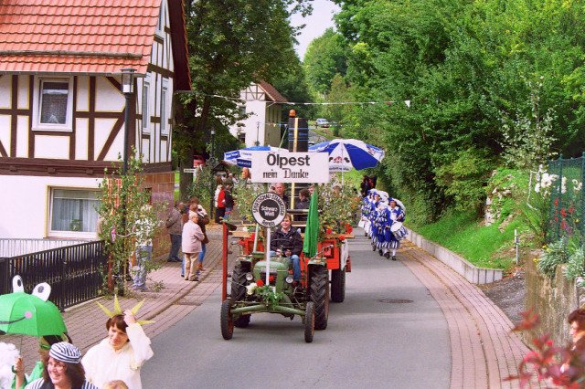 sonntag_umzug_kirmes_2010_23_20160830_1786884652