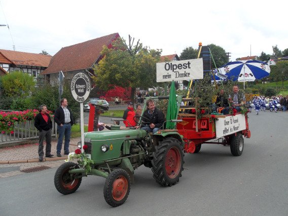 sonntag_umzug_kirmes_2010_370_20160830_1089235013