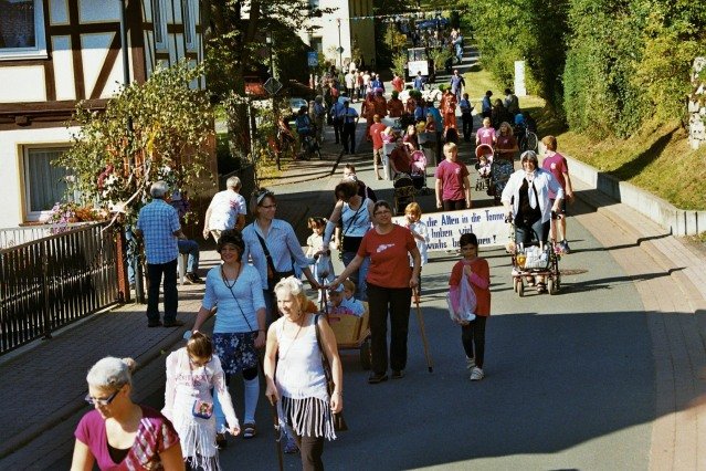 sonntag_umzug_kirmes_2011_139_20160831_2093352123