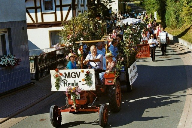sonntag_umzug_kirmes_2011_68_20160831_1289370315
