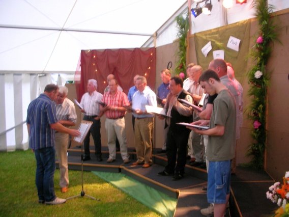 singen_im_park_2008_22_20160831_1167936364